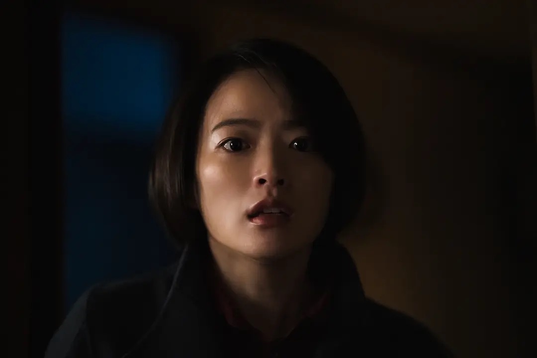 惊恐失措的世拉