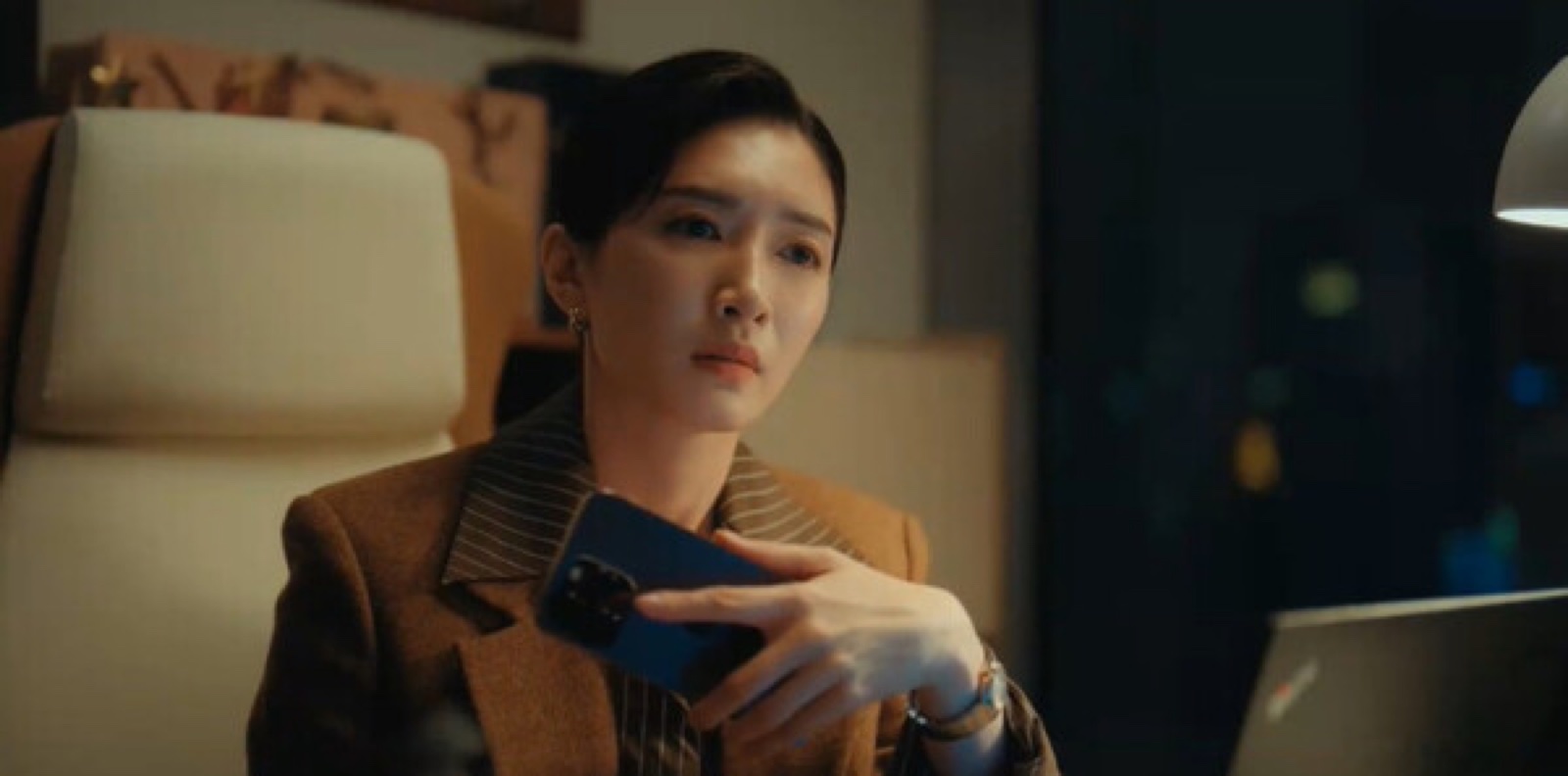 更多剧照 18